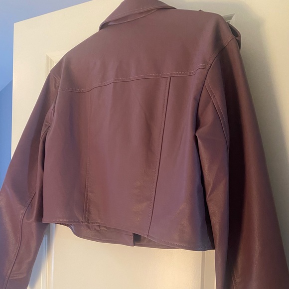 Cropped pleather jacket - Picture 2 of 2
